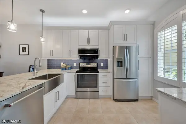 338 Newport Drive #1803, Naples, FL 34114