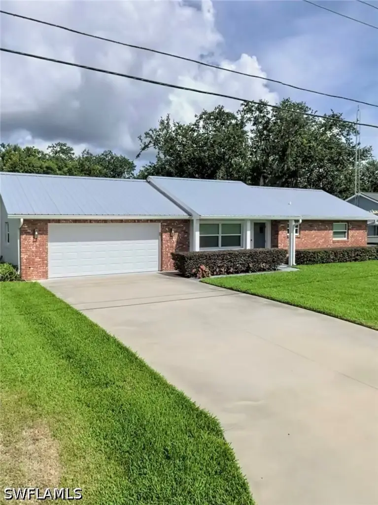 864 Peachtree Drive, Lake Placid, FL 33852 - #1