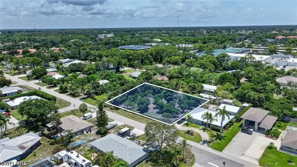 9160 Carolina Street, Bonita Springs, FL 34135