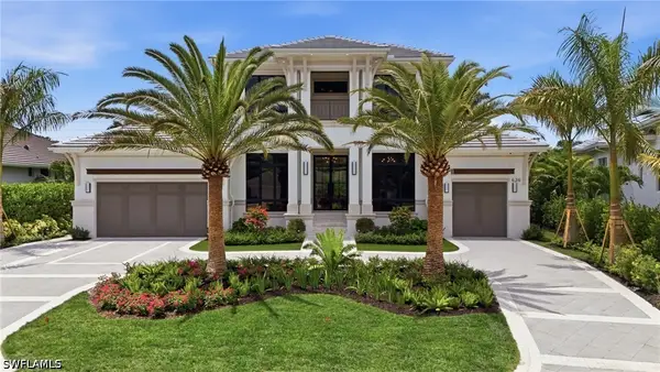 636 Fountainhead Lane, Naples, FL 34103