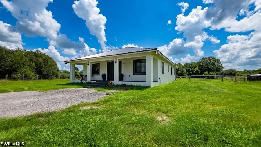525 N Granja Avenue, Clewiston, FL 33440 - #3