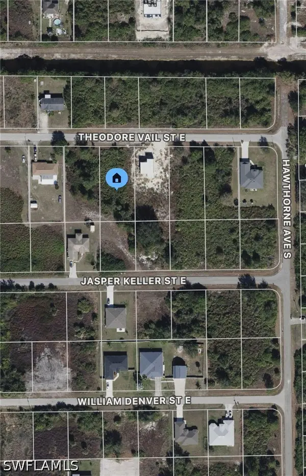 852 Theodore Vail Street E, Lehigh Acres, FL 33974