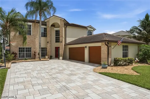 308 Wentworth Court, Naples, FL 34104