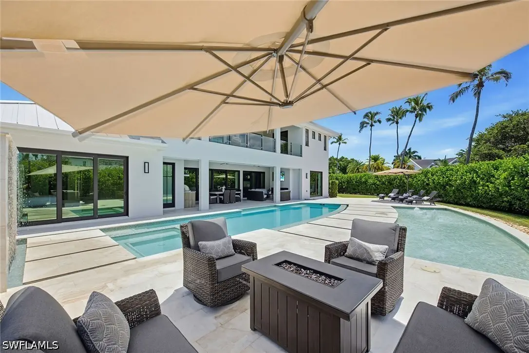 692 Banyan Boulevard, Naples, FL 34102 - #1