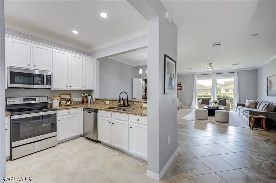 2620 Blossom Way, Naples, FL 34120 - #2