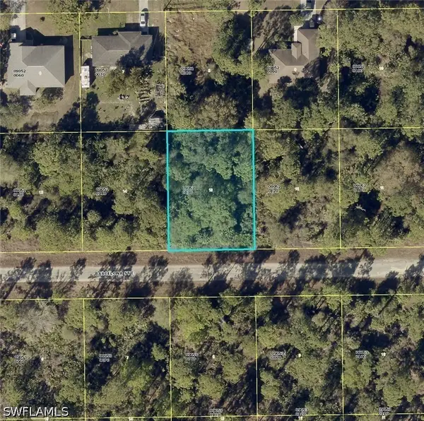 1023 Barcelona Street E, Lehigh Acres, FL 33974