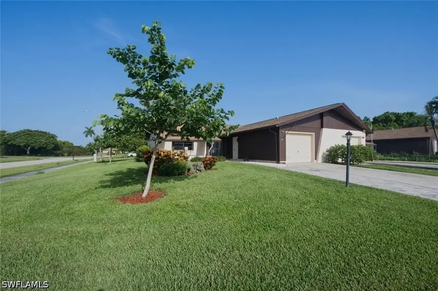 102 Round Key Circle #G3, Naples, FL 34112 - #2
