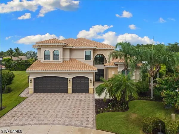3999 Bering Court, Naples, FL 34119