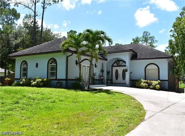 3670 8th Avenue Se, Naples, FL 34117