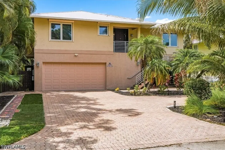 1680 Avion Place, Naples, FL 34104 - #2