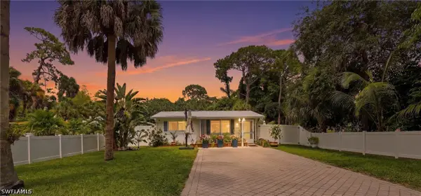 1447 Shadowlawn Drive, Naples, FL 34104