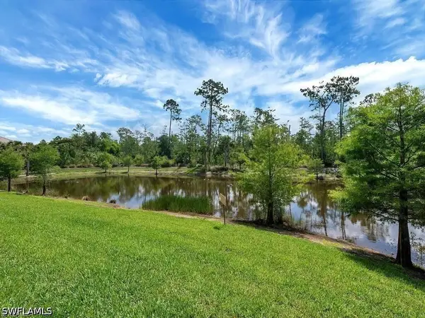 13081 Pembroke Drive, Naples, FL 34105