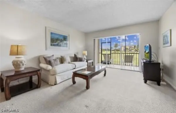 41 High Point Circle S #105, Naples, FL 34103