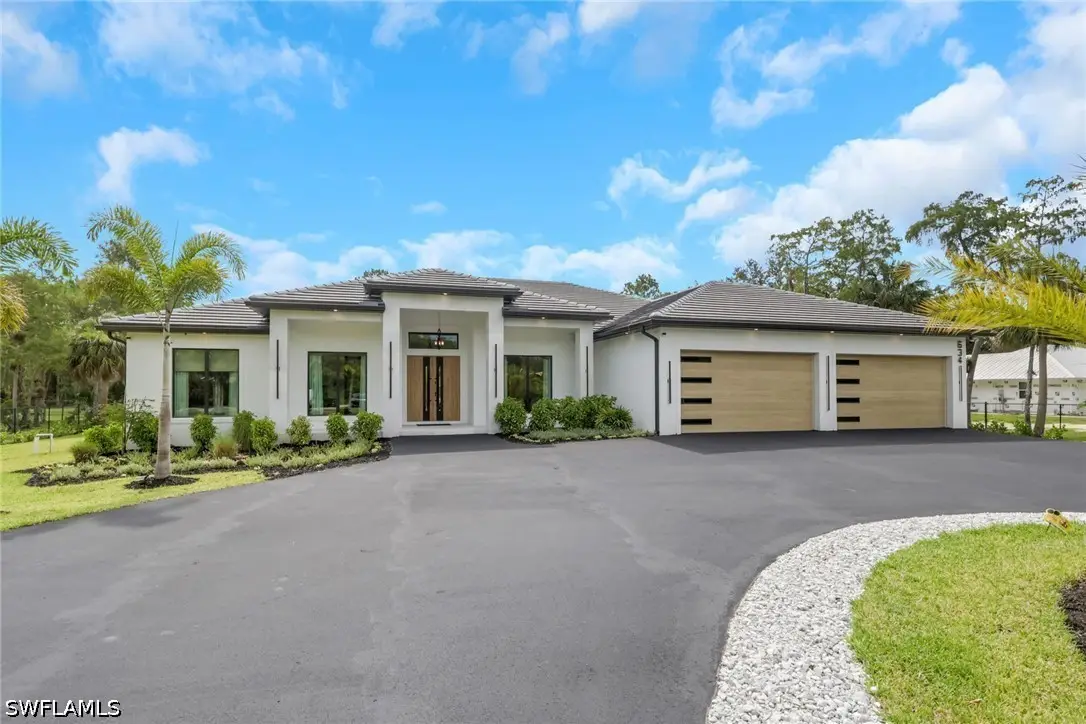 634 19th Street Sw, Naples, FL 34117 - #1