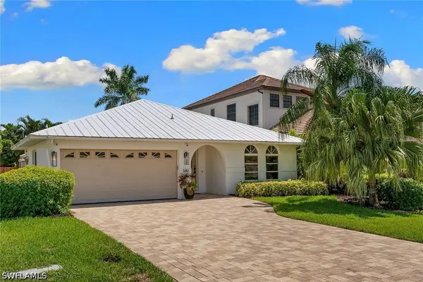 580 97th Avenue N, Naples, FL 34108