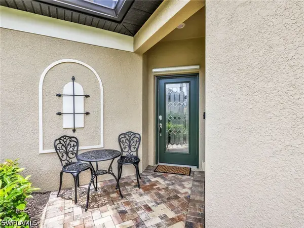 9157 Glenforest Drive, Naples, FL 34120