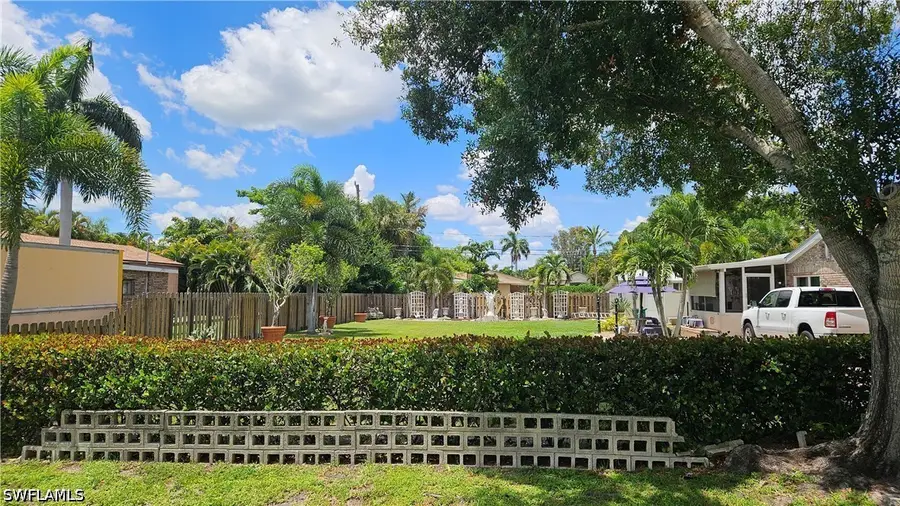 861 103rd Avenue N, Naples, FL 34108 - #3