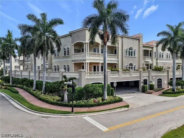 625 6th Avenue S #B301, Naples, FL 34102