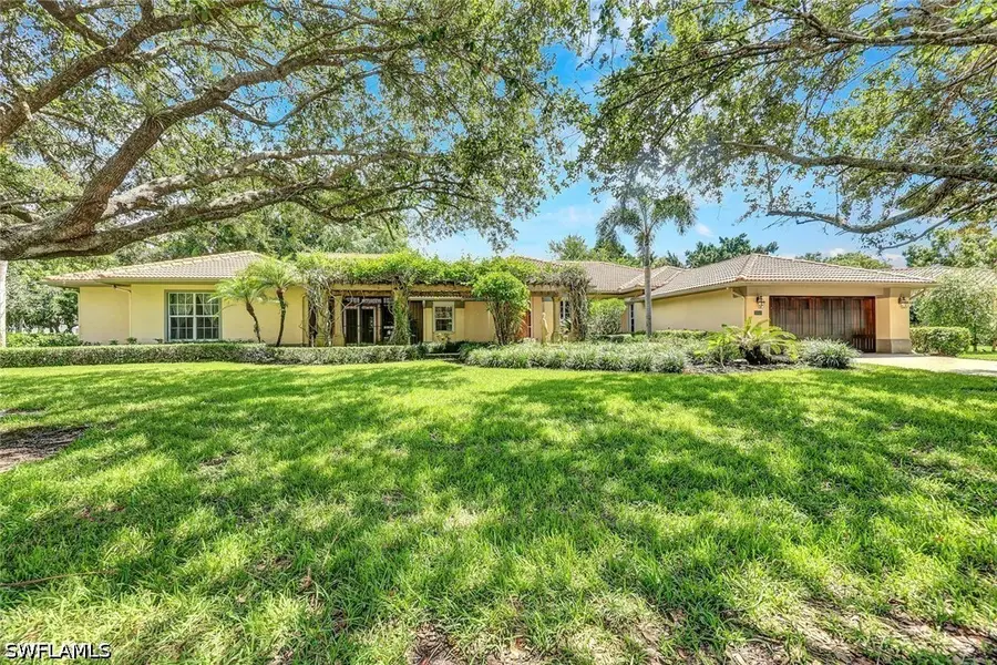 8840 Mariposa Court, Naples, FL 34113 - #2