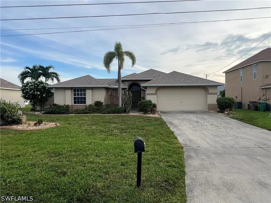 932 SW 4th Avenue, Cape Coral, FL 33991 - #2