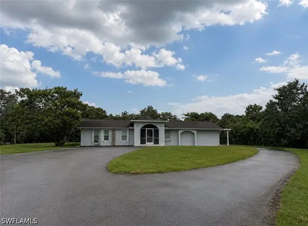 565 6th Street Se, Naples, FL 34117