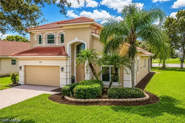 1892 Par Drive, Naples, FL 34120