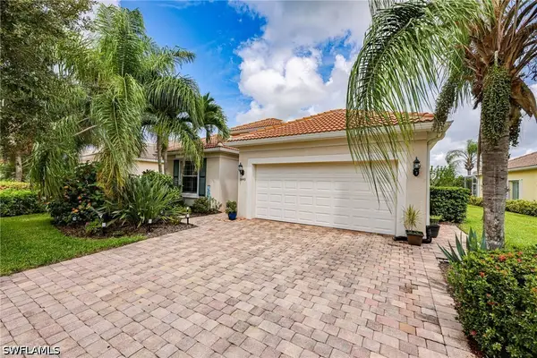 8443 Benelli Court, Naples, FL 34114