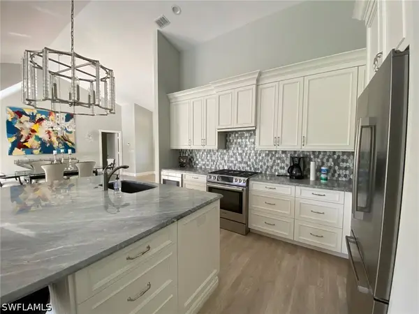 656 Coldstream Court, Naples, FL 34104