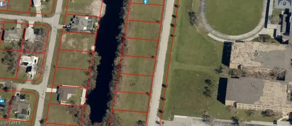 1702 NE 10th Place, Cape Coral, FL 33909