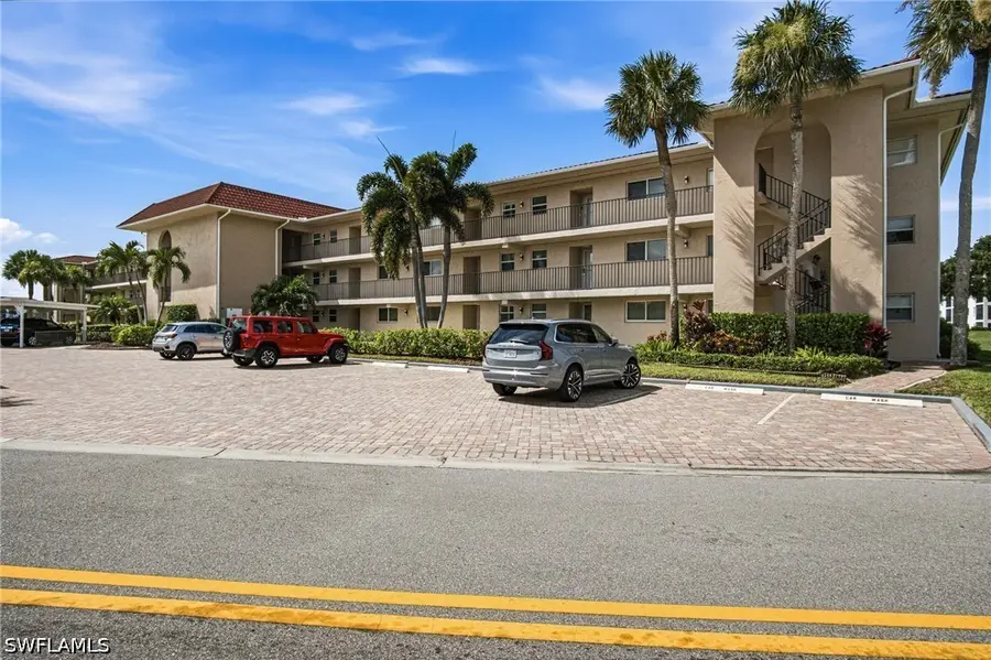 9 High Point Circle N #108, Naples, FL 34103 - #2