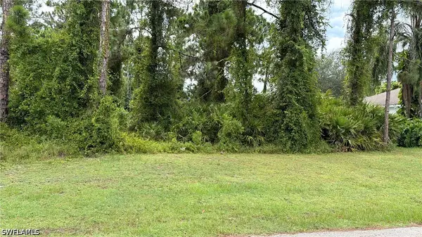 626 Flamingo Avenue S, Lehigh Acres, FL 33974