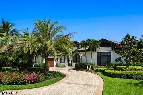 595 Regatta Road, Naples, FL 34103