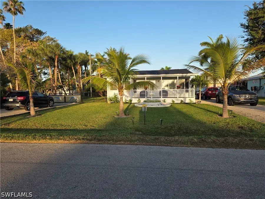 313 Copeland Avenue N, Everglades City, FL 34139 - #3