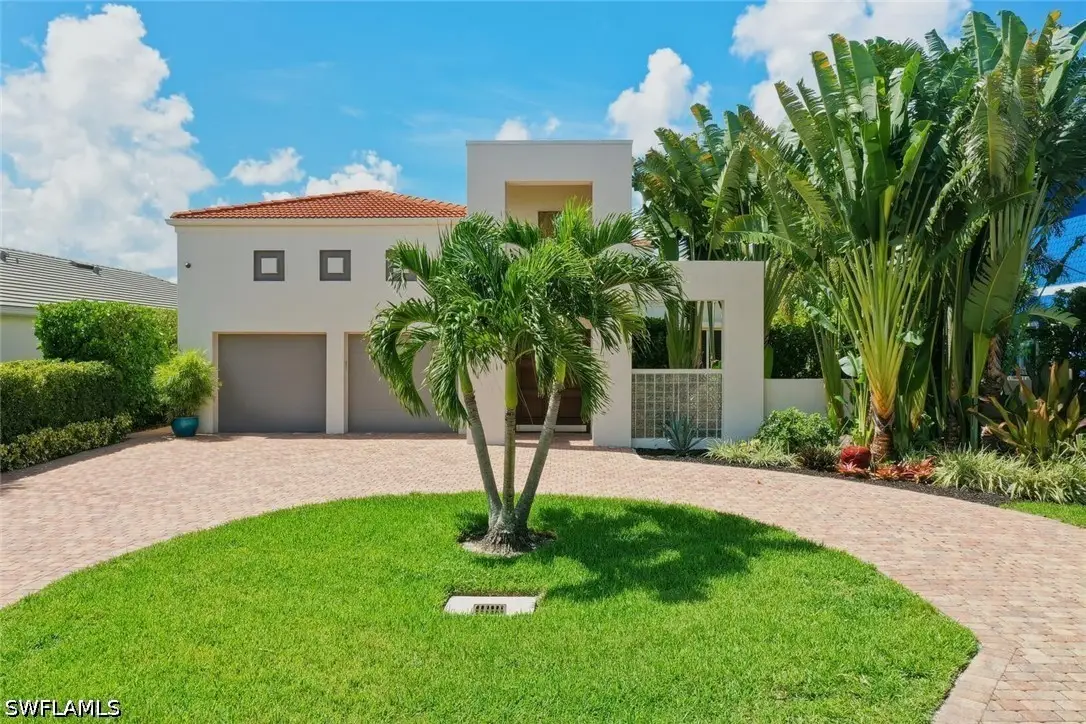 576 96th Avenue N, Naples, FL 34108 - #1