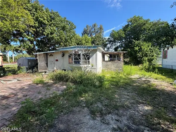 2919 Karen Drive, Naples, FL 34112