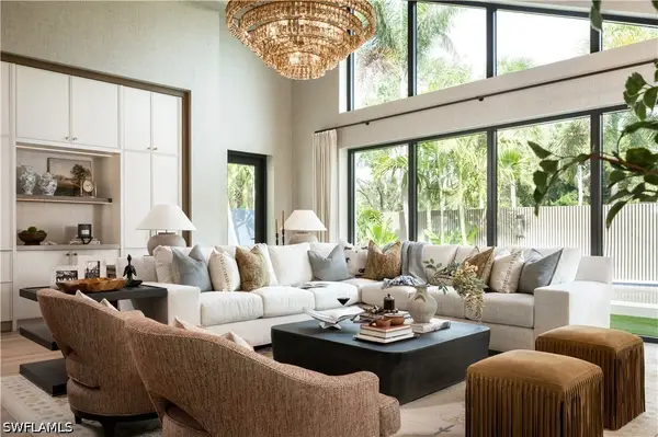 36 Las Brisas Way #37, Naples, FL 34108