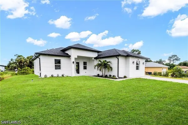 3007 72nd Street W, Lehigh Acres, FL 33971