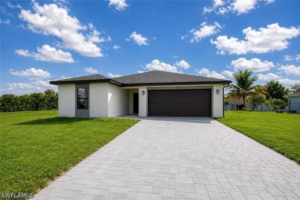 3709 4th Street W, Lehigh Acres, FL 33971