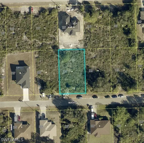 2706 62nd Street W, Lehigh Acres, FL 33971