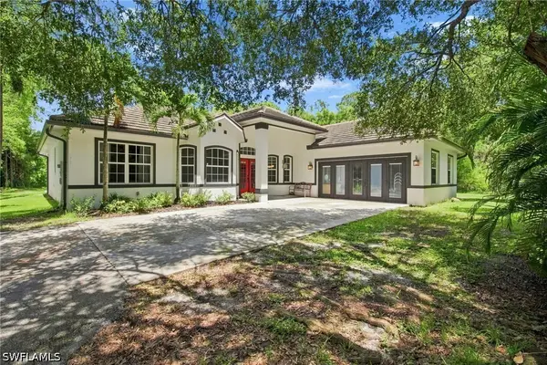 5791 Golden Gate Parkway, Naples, FL 34116