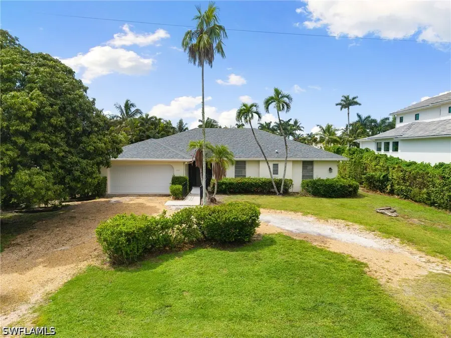 605 21st Avenue S, Naples, FL 34102 - #3