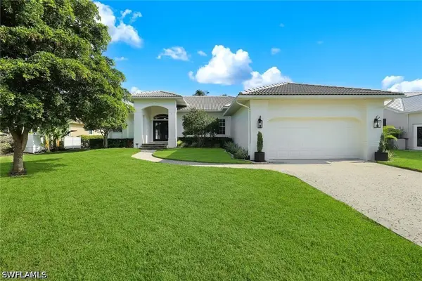8748 S Lake Circle, Fort Myers, FL 33908