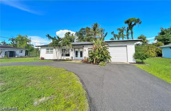 8512 Fordham Street, Fort Myers, FL 33907
