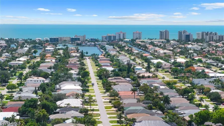 641 105th Avenue N, Naples, FL 34108 - #2