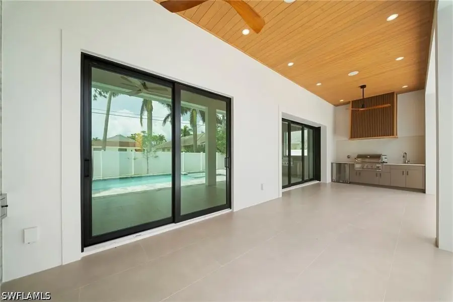 658 93rd Avenue N, Naples, FL 34108 - #3