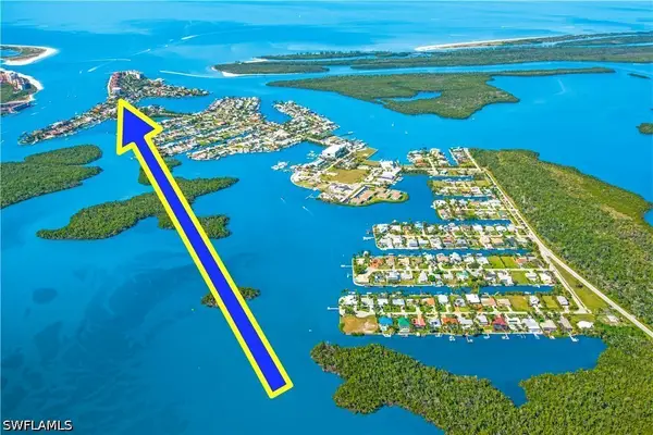 60 Pelican Street W #103, Naples, FL 34113
