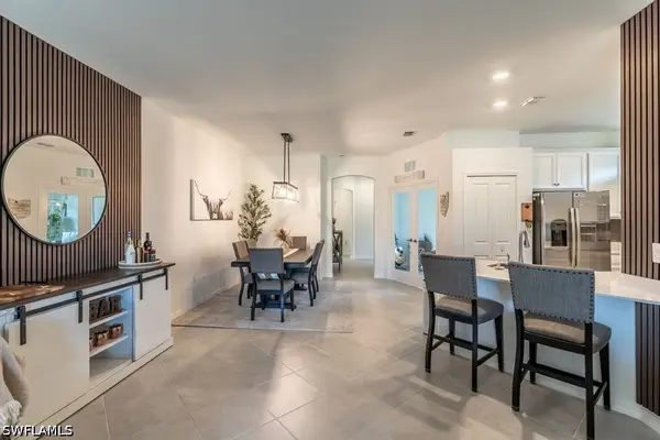 2645 Vine Avenue, Naples, FL 34120