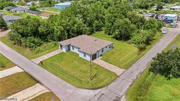 141/143 Gilbert Avenue S, Lehigh Acres, FL 33973