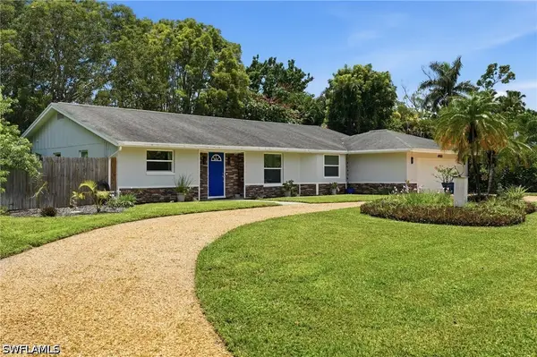 4900 Tahiti Lane, Naples, FL 34112