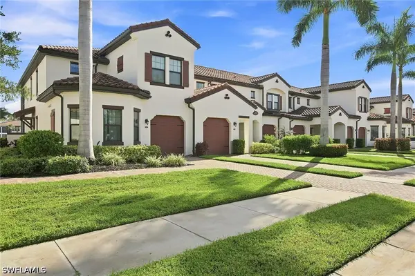 15157 Palmer Lake Circle #202, Naples, FL 34109